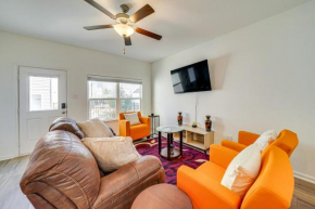 8 Mi to Lackland AFB Pet-Friendly Home with Yard!